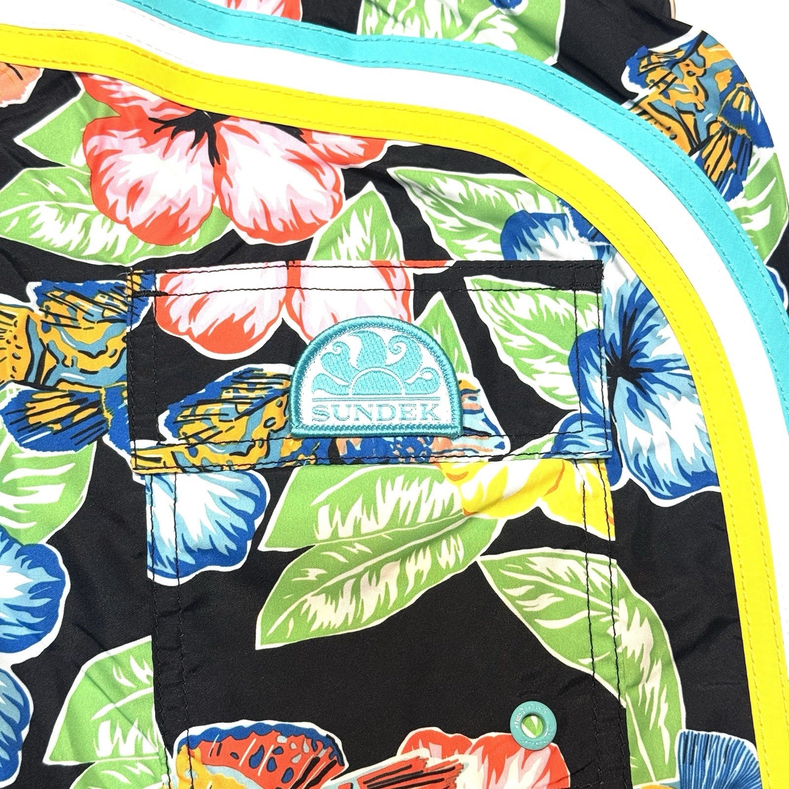 SUNDEK Mens 7in Floral Printed Board Shorts Swim Trunks Multi Black (MSRP $139)