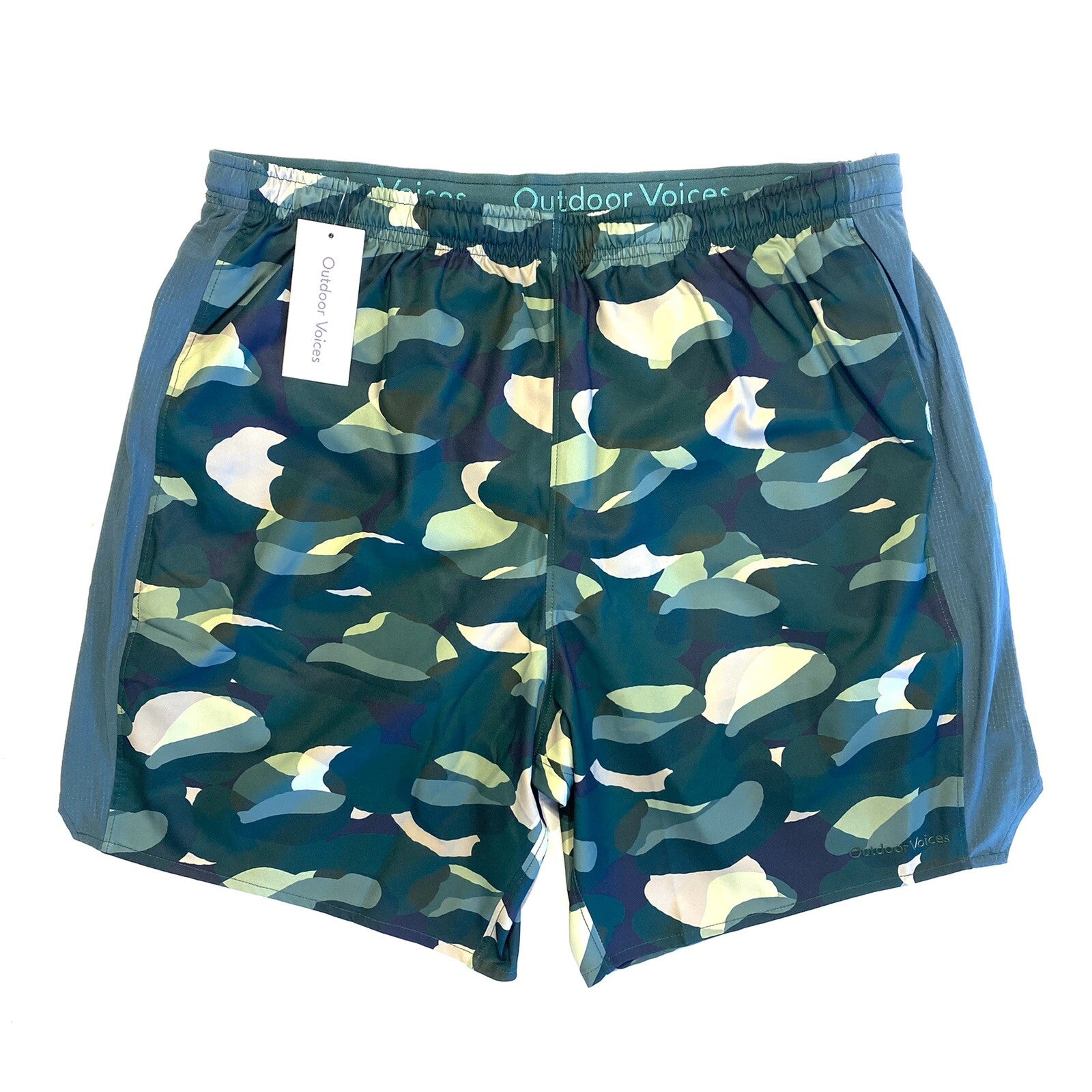 OUTDOOR VOICES Mens High Stride 7in Run Gym Shorts Jasper Camo Green (MSRP $70)