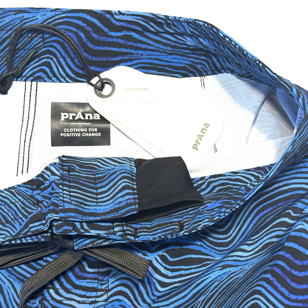 PRANA Mens 7in Fenton Board Shorts Swim Trunks Black Waves Blue (MSRP $65)
