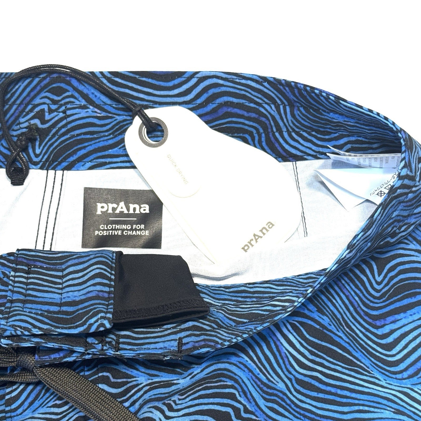 PRANA Mens 9in Fenton Board Shorts Swim Trunks Black Waves Blue (MSRP $65)